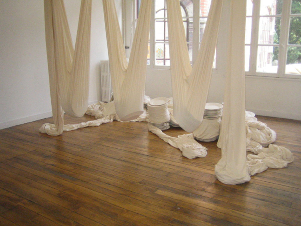 Le Théâtre des pesanteurs, Ghislaine Vappereau, exposition Centre d’art Passages, Troyes, 2006